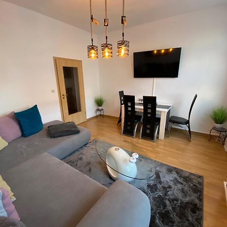 Zur Schleuse - Ferienwohnung Bis 6 Personen Mit Gem Garten รอสต็อค ภายนอก รูปภาพ