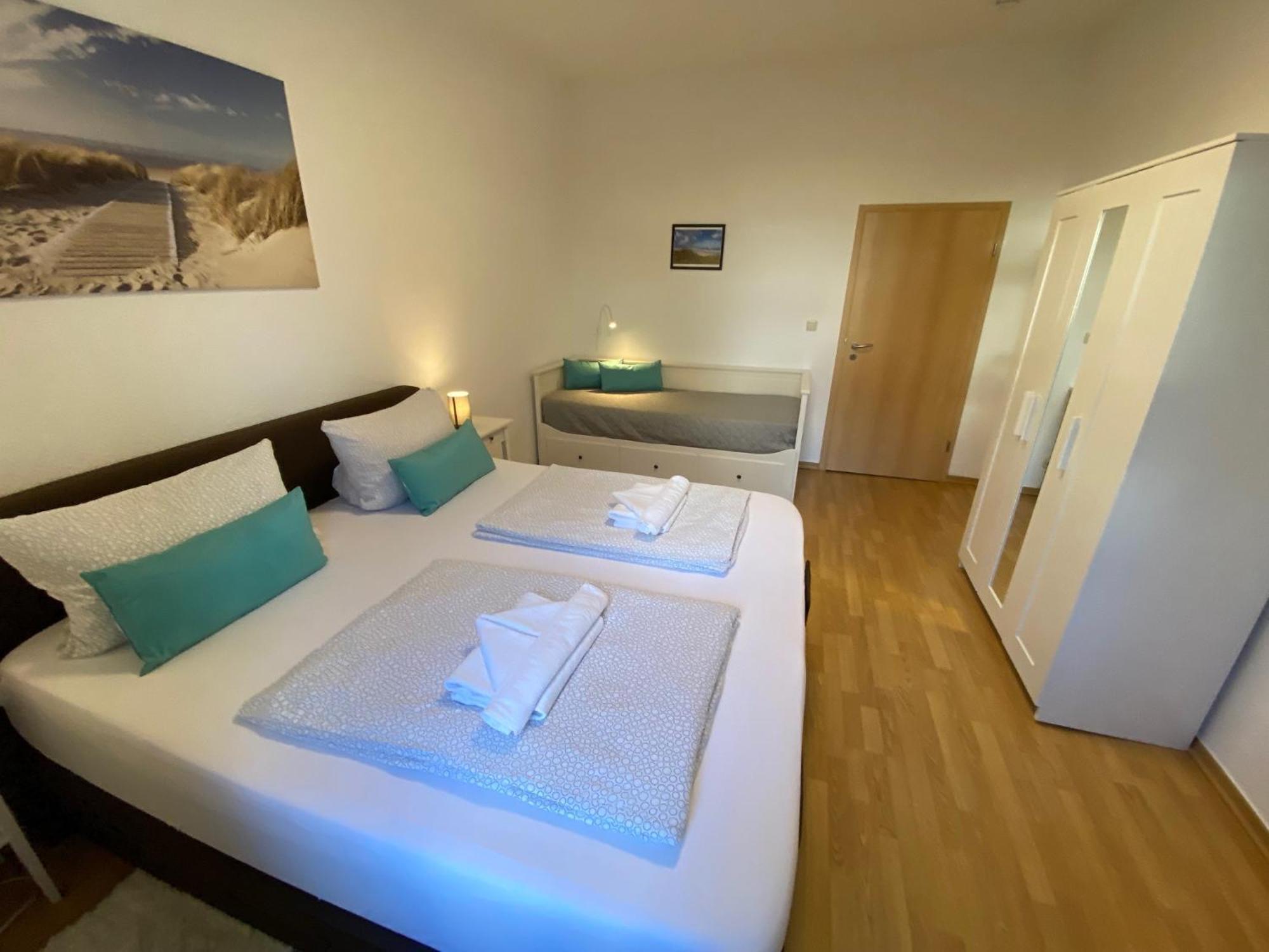 Zur Schleuse - Ferienwohnung Bis 6 Personen Mit Gem Garten รอสต็อค ภายนอก รูปภาพ