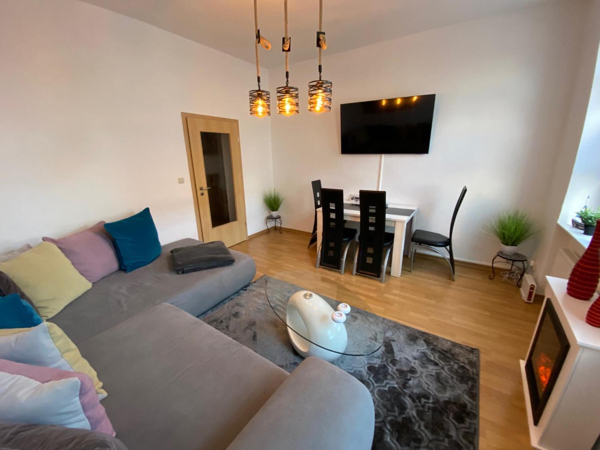 Zur Schleuse - Ferienwohnung Bis 6 Personen Mit Gem Garten รอสต็อค ภายนอก รูปภาพ