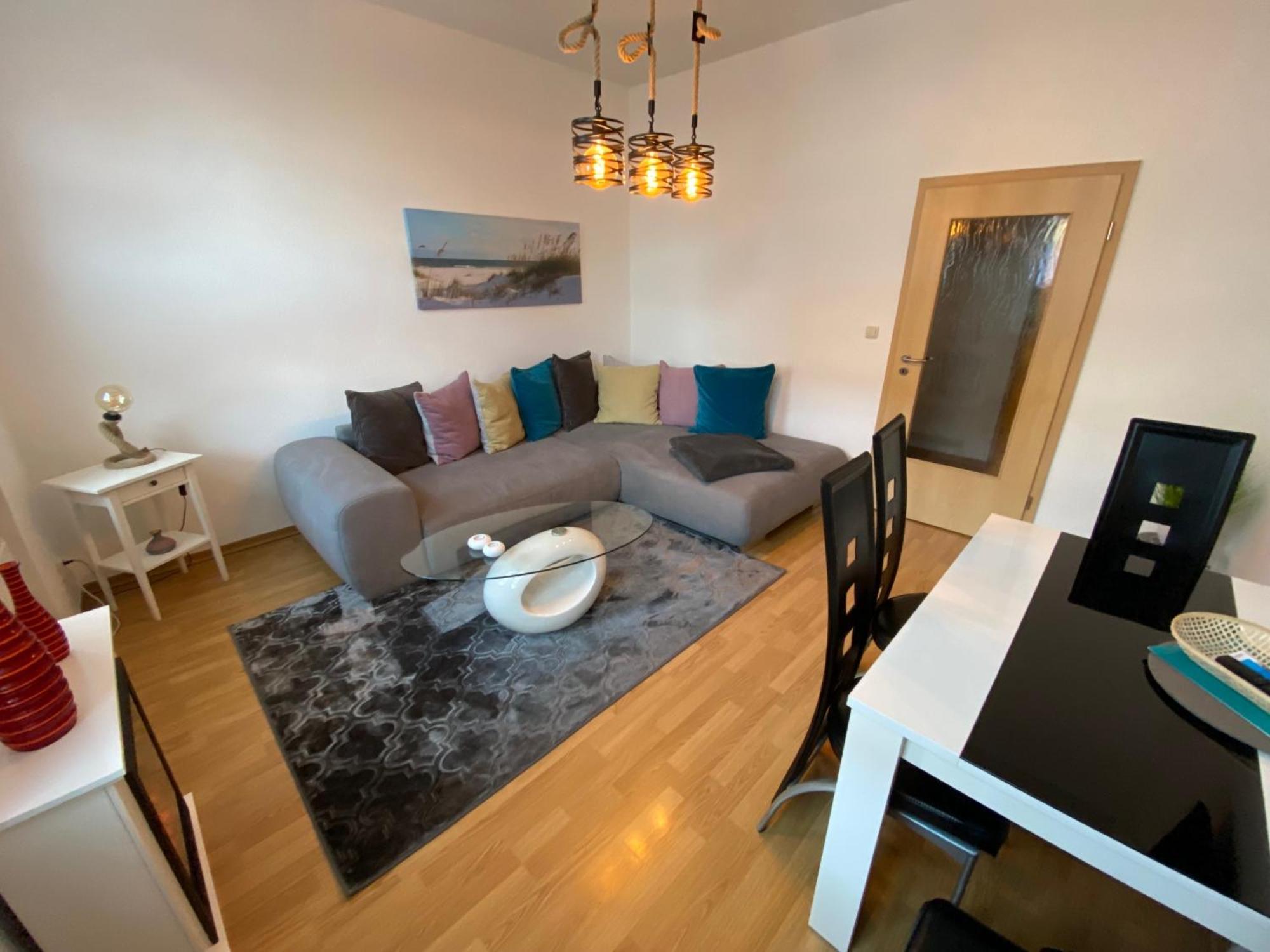 Zur Schleuse - Ferienwohnung Bis 6 Personen Mit Gem Garten รอสต็อค ภายนอก รูปภาพ